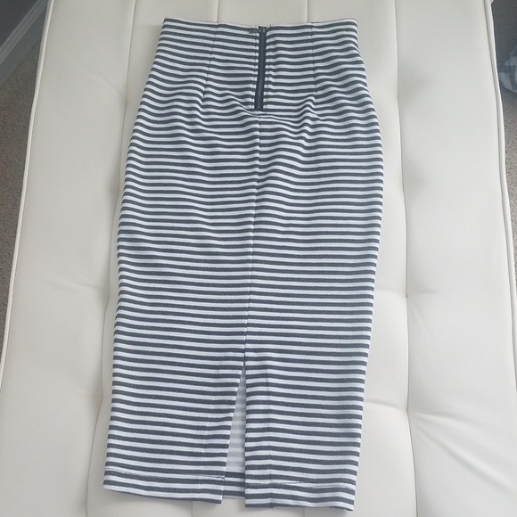 XOXO Black and White Striped Midi Skirt - Picture 6 of 8